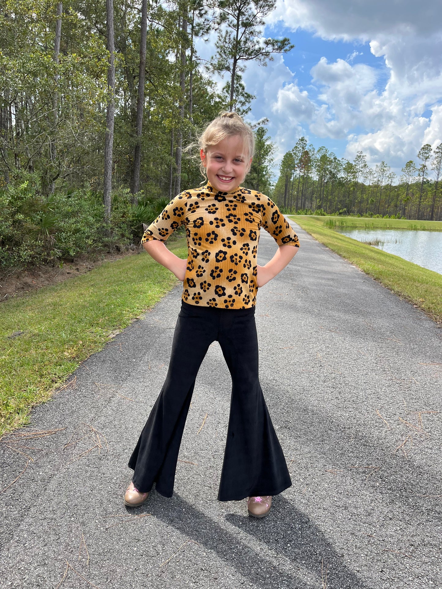 Velour Bell Bottom Pants Black