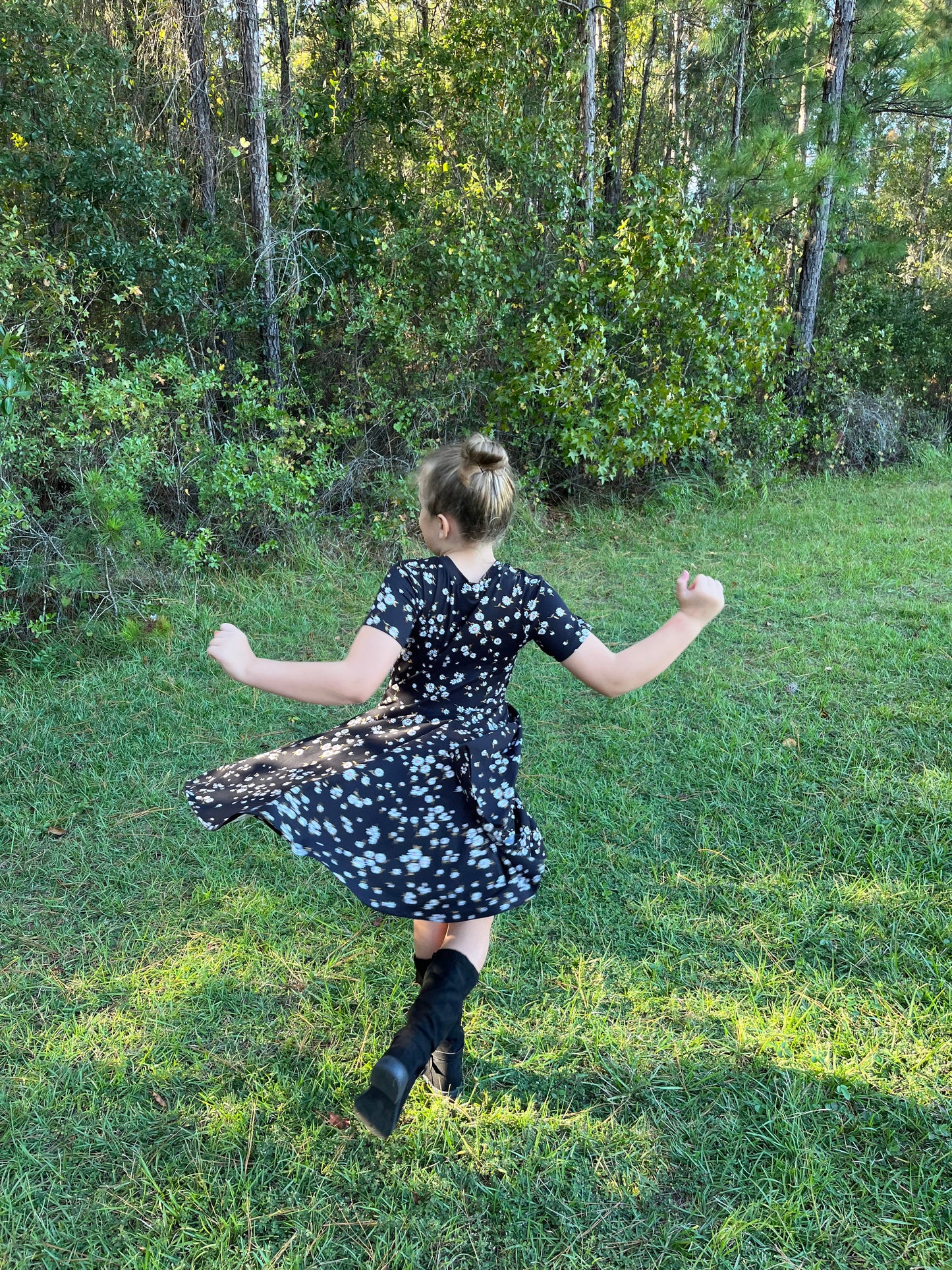 Lily Twirl Dress in Black Daisies Prints